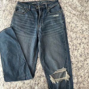American Eagle NWOT Mom Jeans